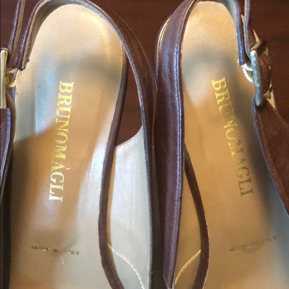 Bruno Magli Brown Leather/Wood Platform Slingbacks - Picture 2 of 6